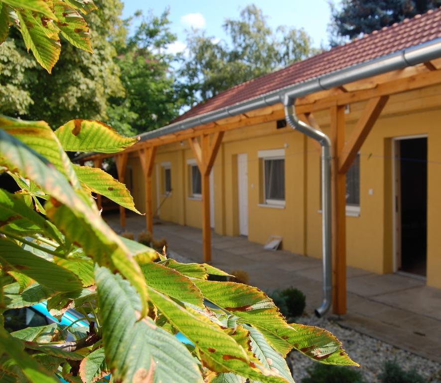 Belvarosi Rezidencia Papa Exterior photo